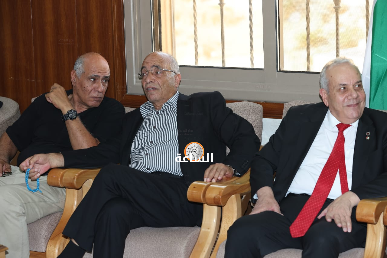 Madar Al-Saa Images 0.40936481923516277