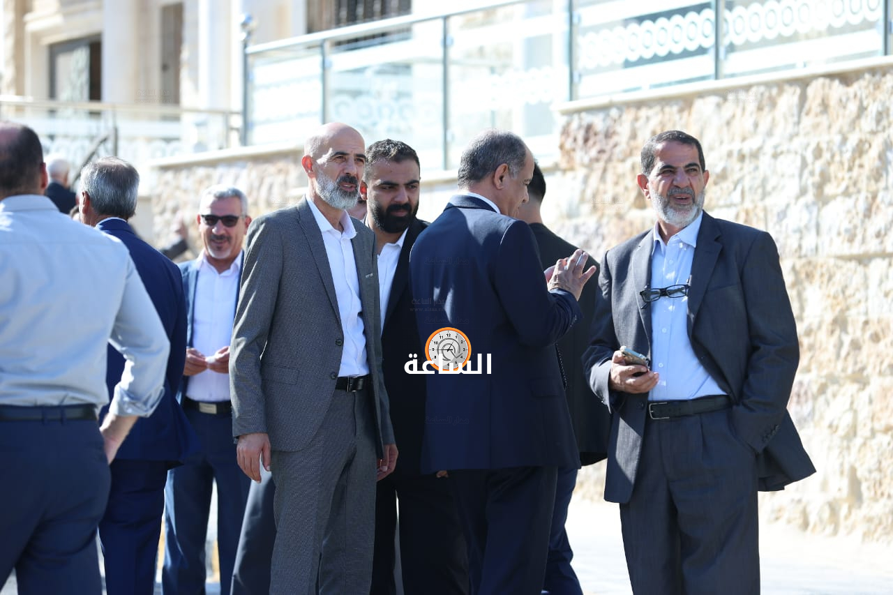 Madar Al-Saa Images 0.22116535215289213