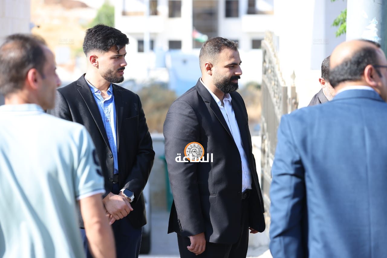 Madar Al-Saa Images 0.9749771671424851