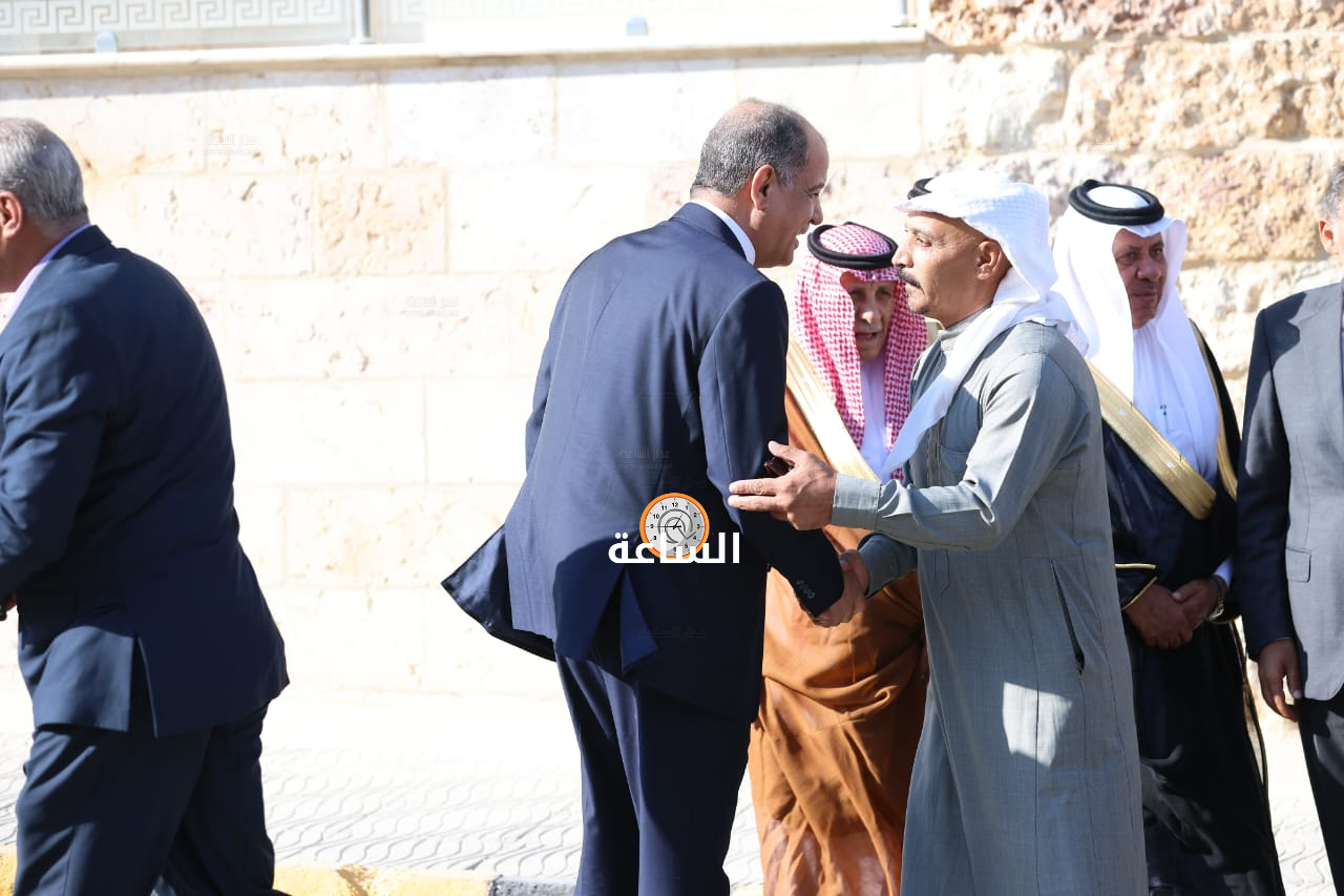 Madar Al-Saa Images 0.0926365827836807
