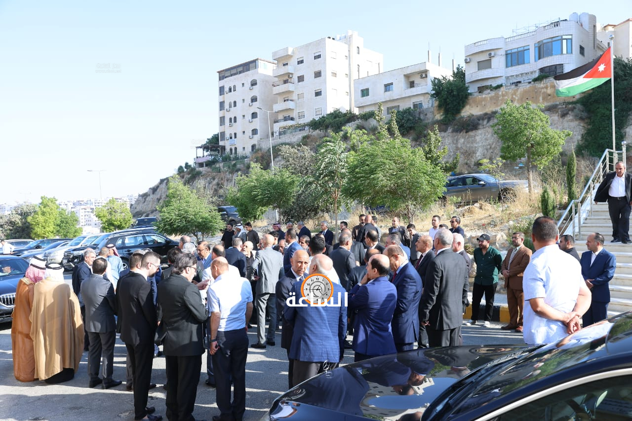 Madar Al-Saa Images 0.26083437926324005