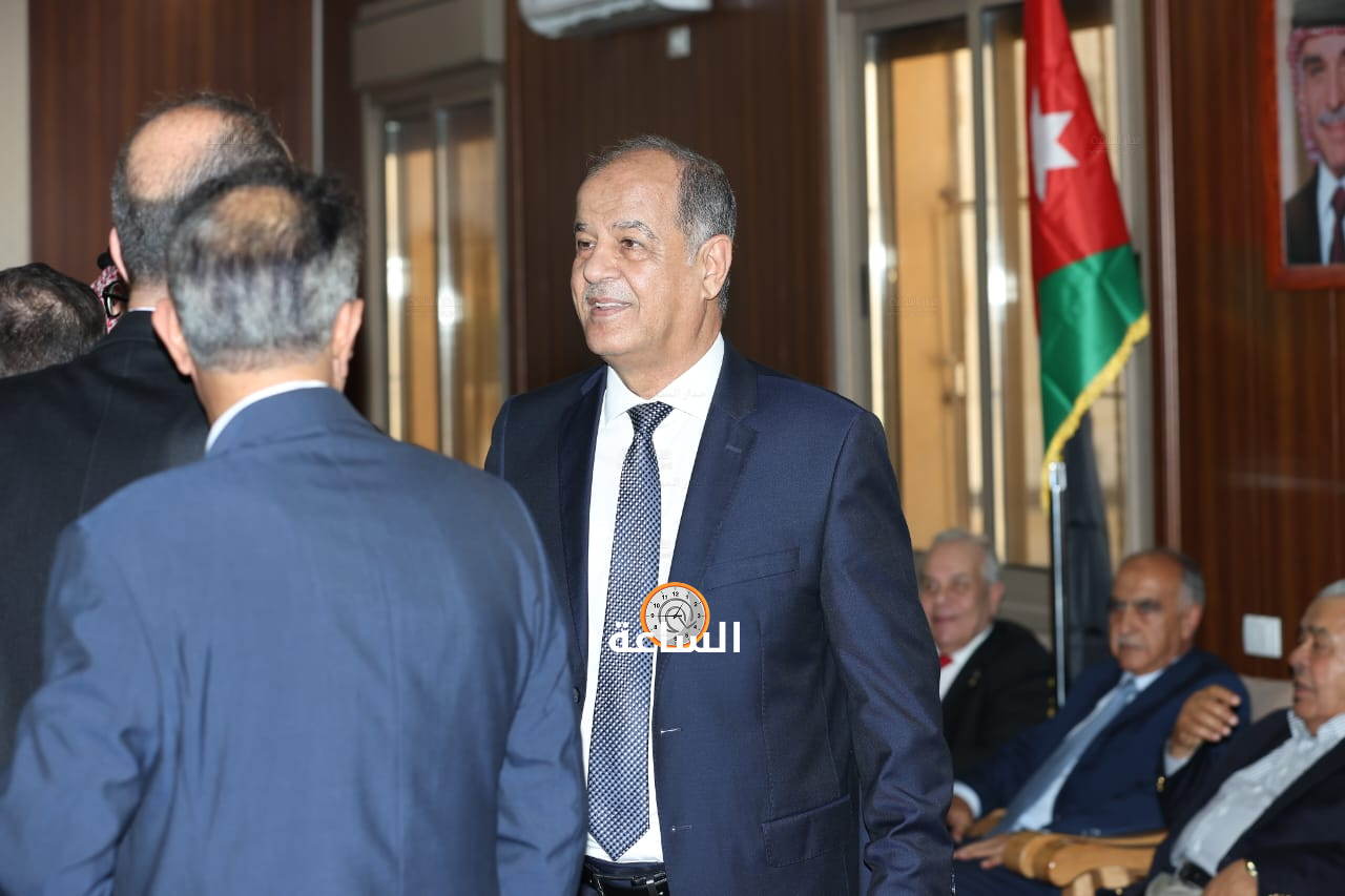 Madar Al-Saa Images 0.30181010115533113