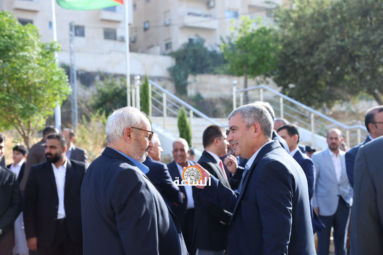 Madar Al-Saa Images 0.0714446524052278