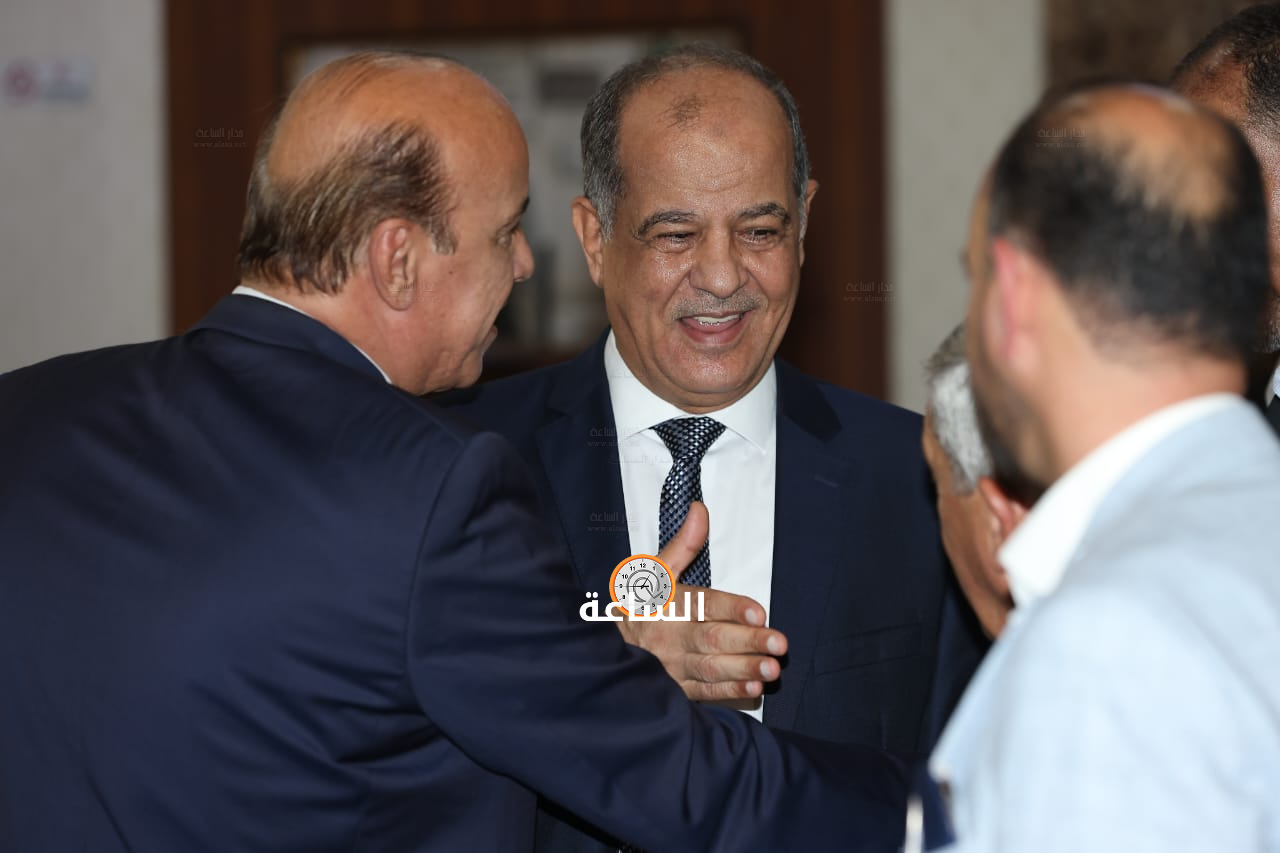Madar Al-Saa Images 0.8545417279104993