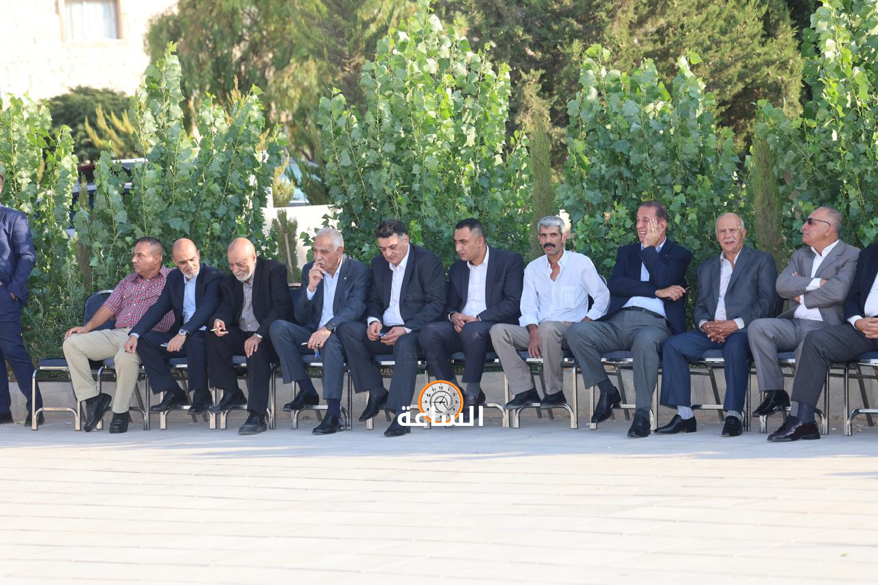 Madar Al-Saa Images 0.6882259380984982