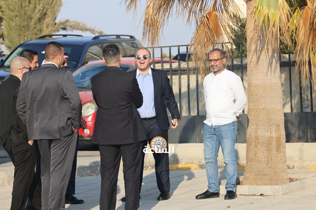 Madar Al-Saa Images 0.9760368345293269