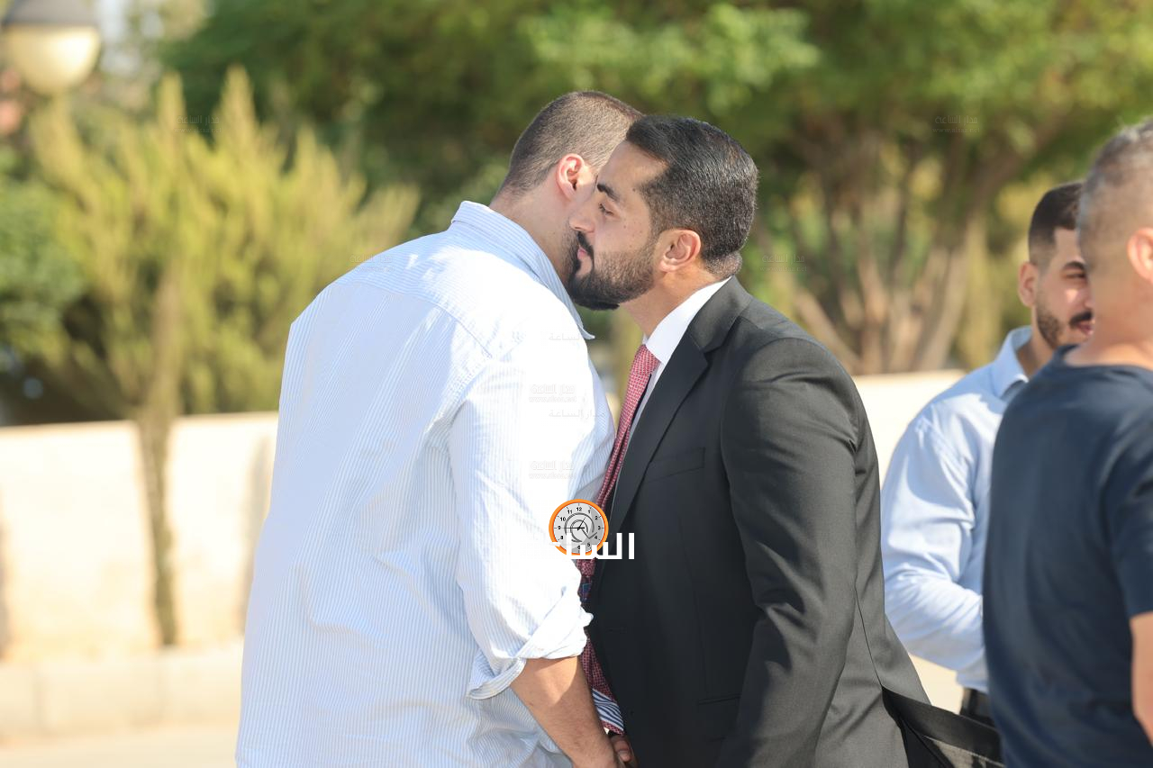 Madar Al-Saa Images 0.35161748388391345