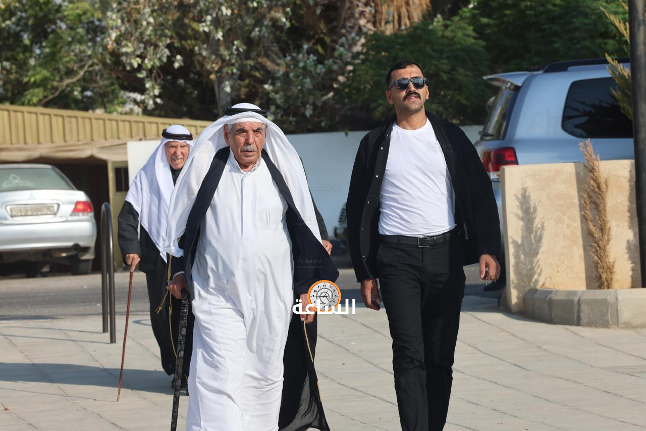 Madar Al-Saa Images 0.47941558153284203
