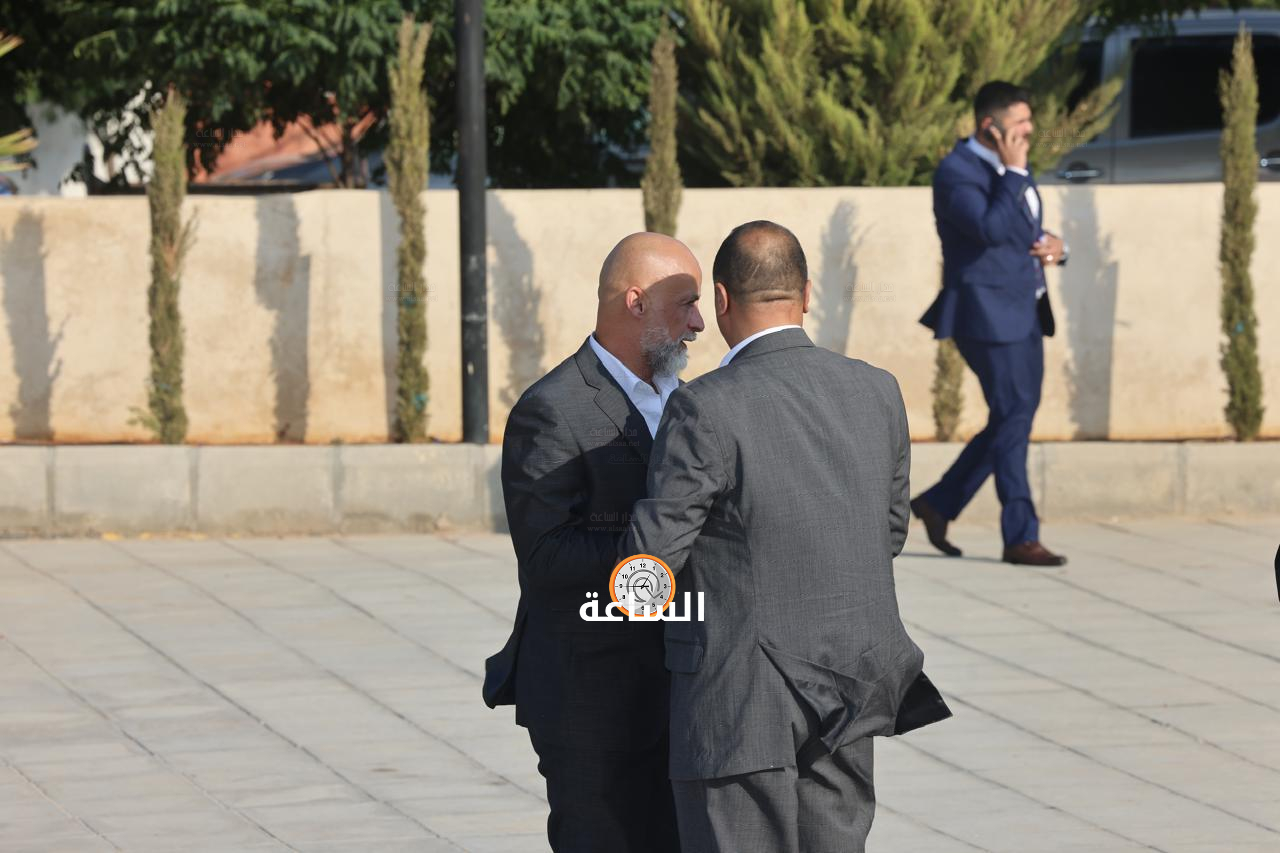 Madar Al-Saa Images 0.9191681270181977