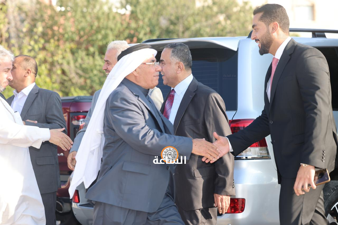Madar Al-Saa Images 0.9381637545747643