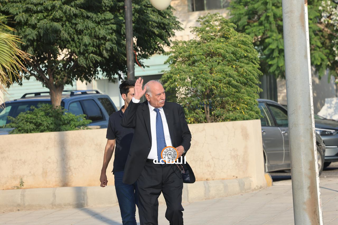 Madar Al-Saa Images 0.8368963111437108