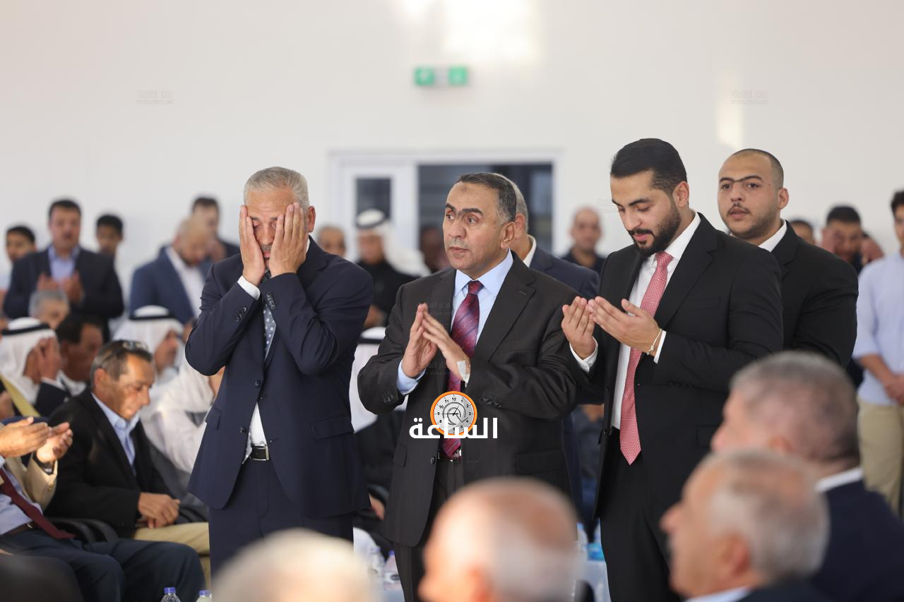 Madar Al-Saa Images 0.48236547831850896