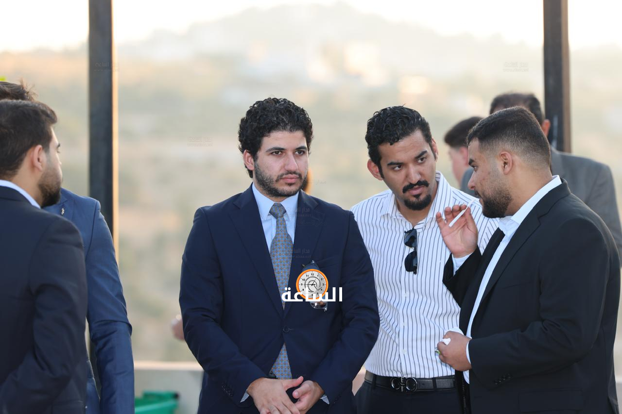 Madar Al-Saa Images 0.43396476284036667