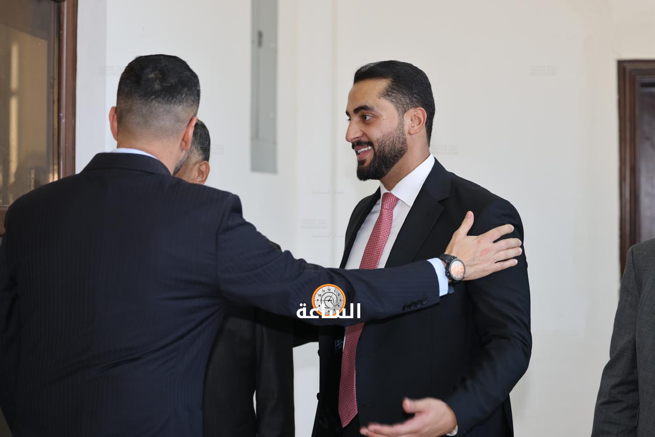 Madar Al-Saa Images 0.4501814996187484