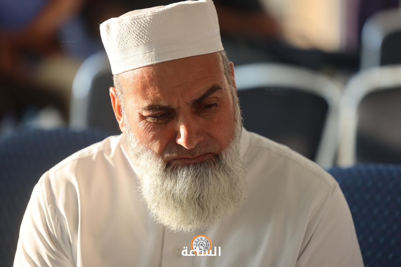 Madar Al-Saa Images 0.3187403431339836