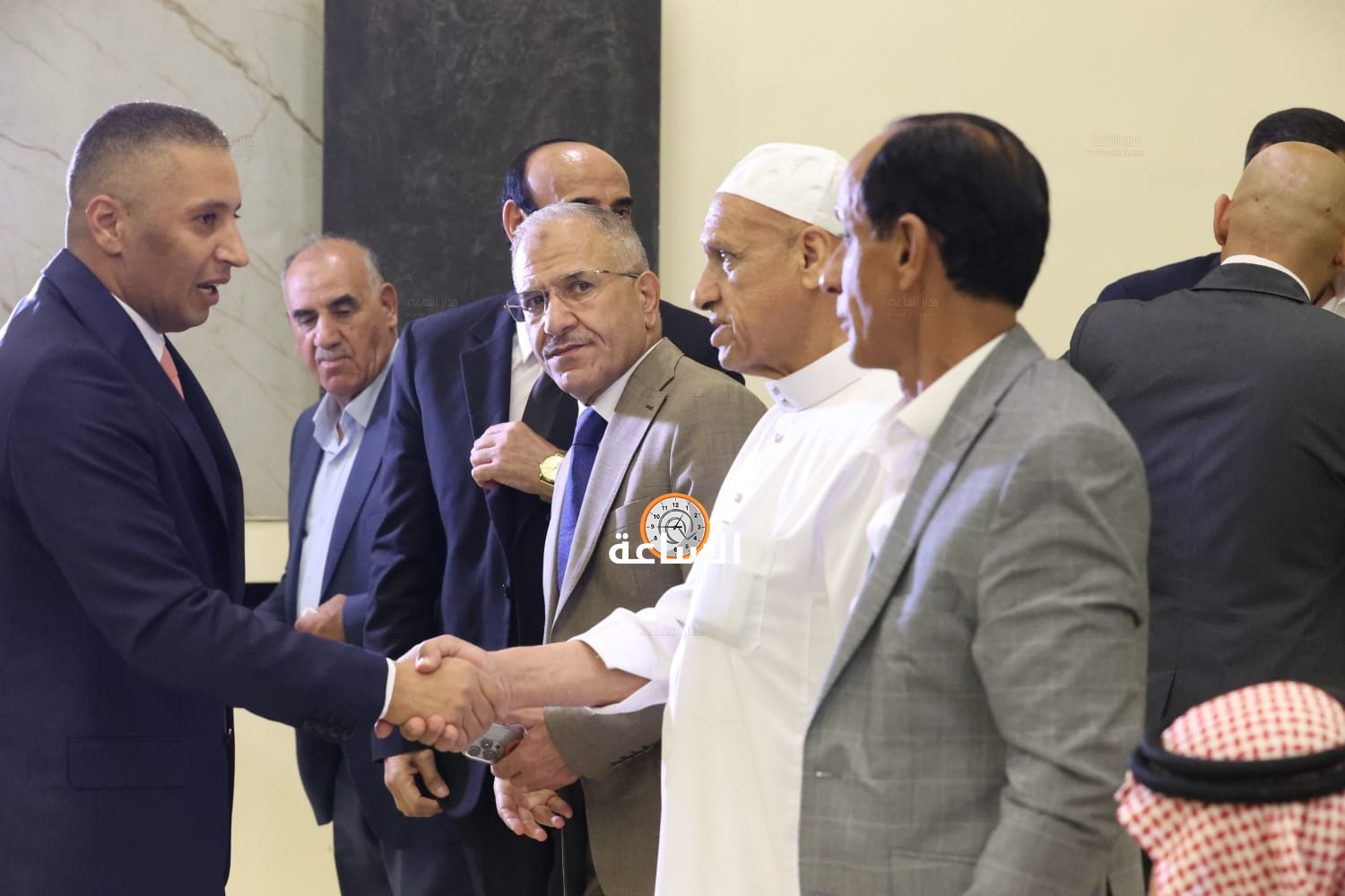 Madar Al-Saa Images 0.7260106117471831