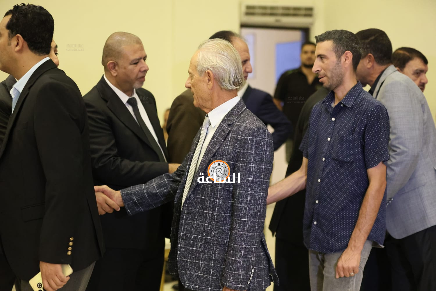 Madar Al-Saa Images 0.30057613999364174