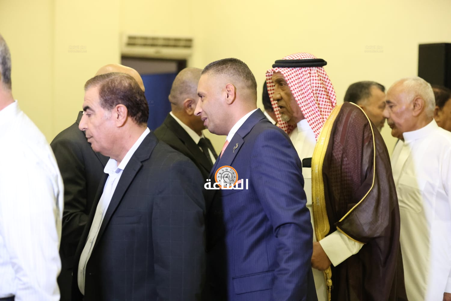 Madar Al-Saa Images 0.4796167940736118