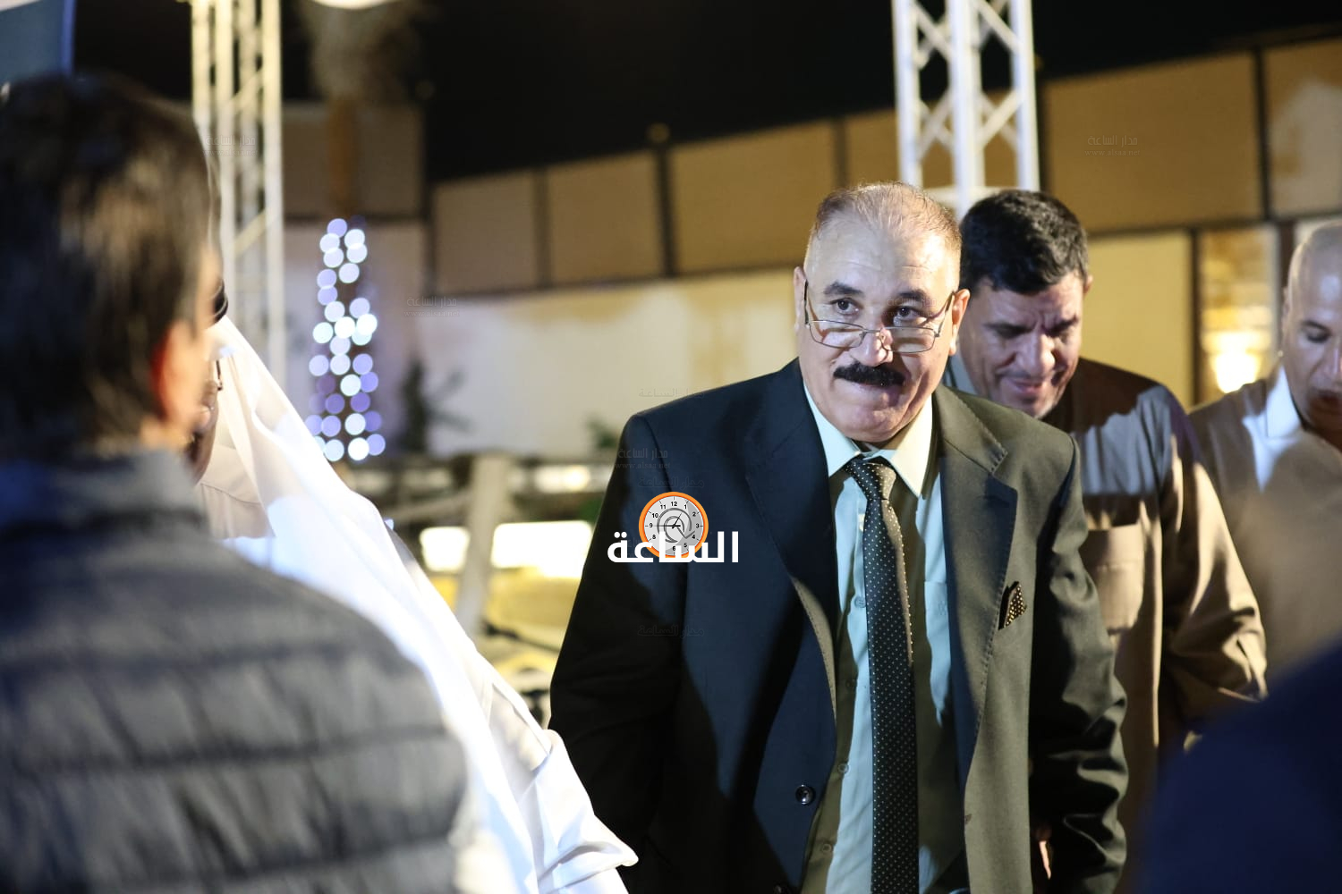 Madar Al-Saa Images 0.4729861901876532