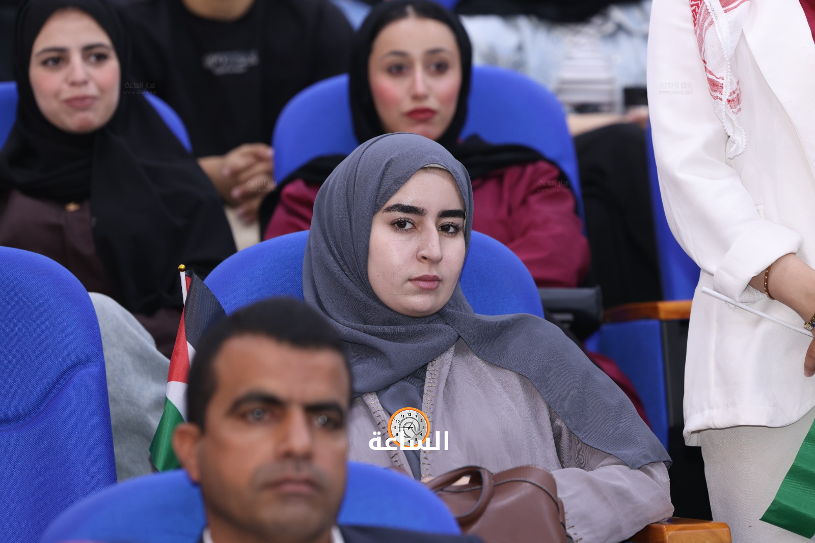 Madar Al-Saa Images 0.43204080007946466