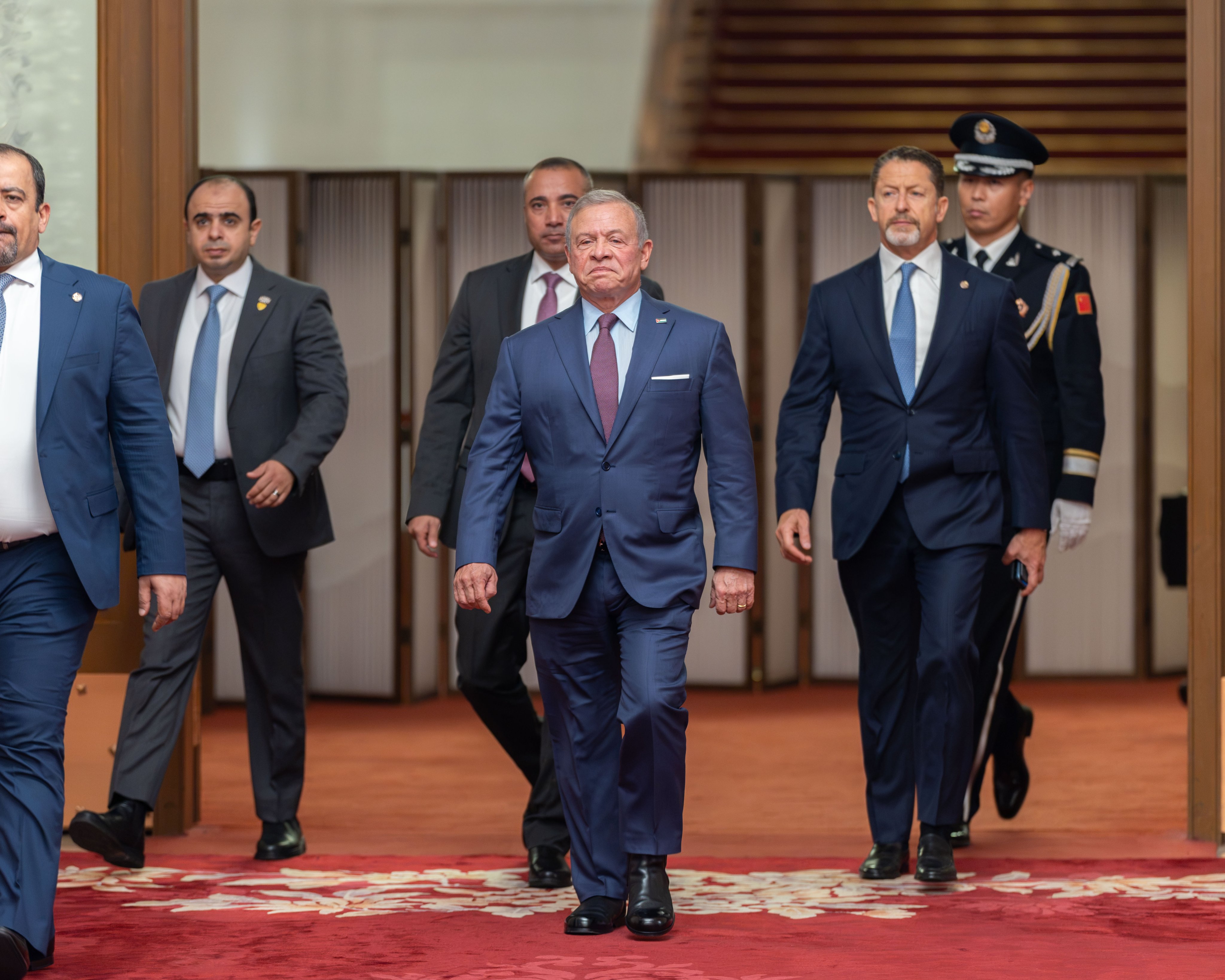 Madar Al-Saa Images 0.26145134864733544