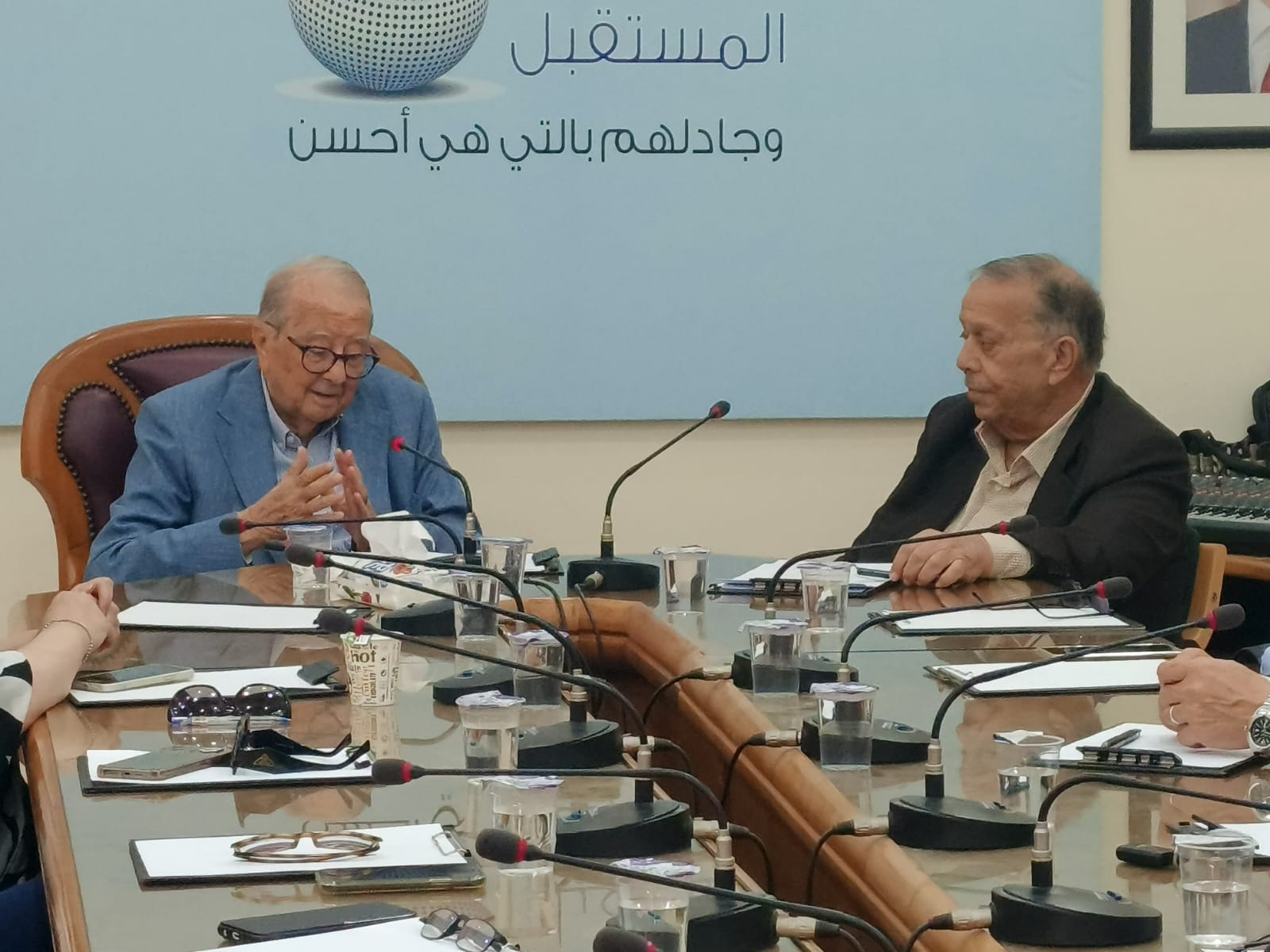 Madar Al-Saa Images 0.6129410626476354