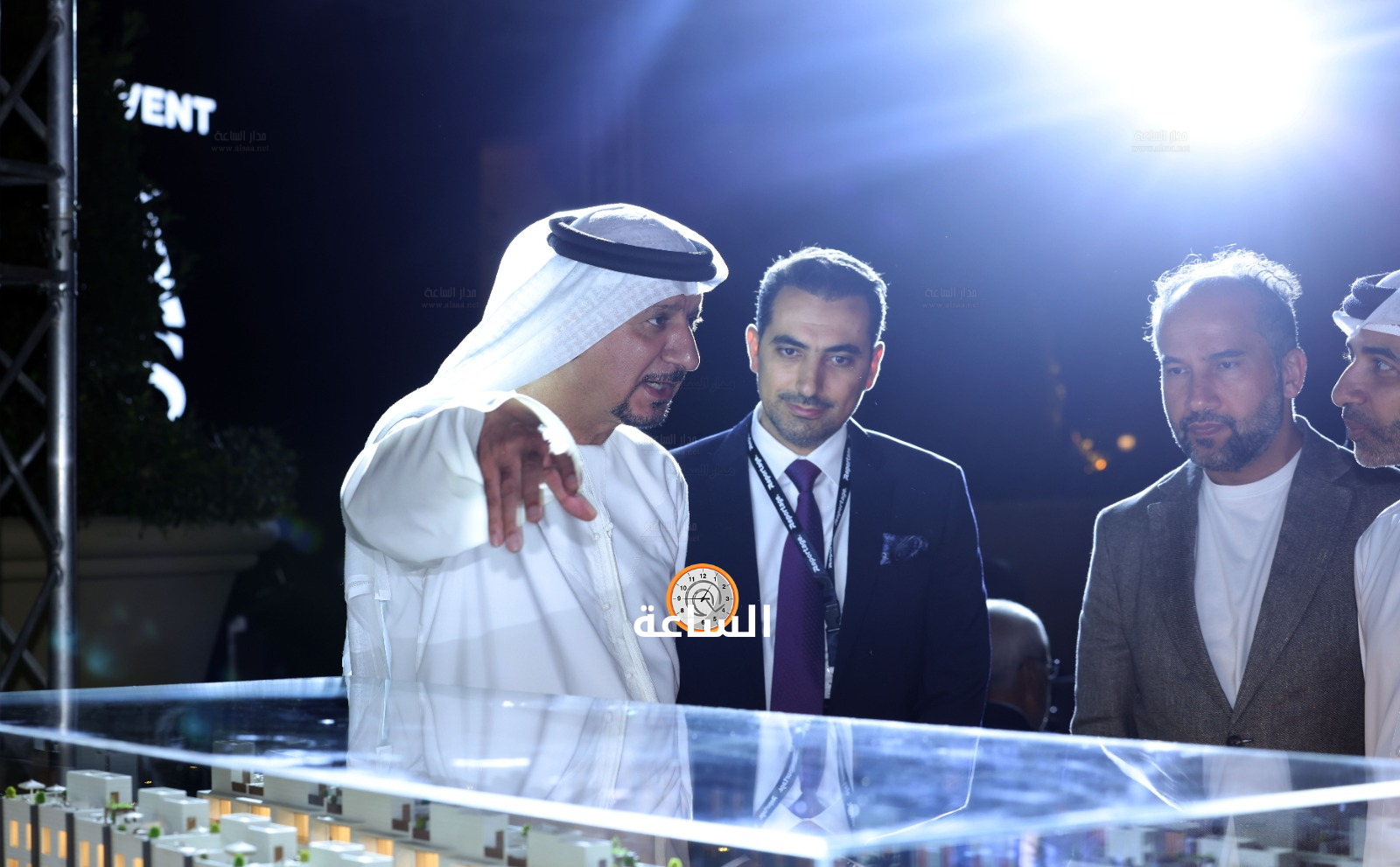 Madar Al-Saa Images 0.05391599446158013