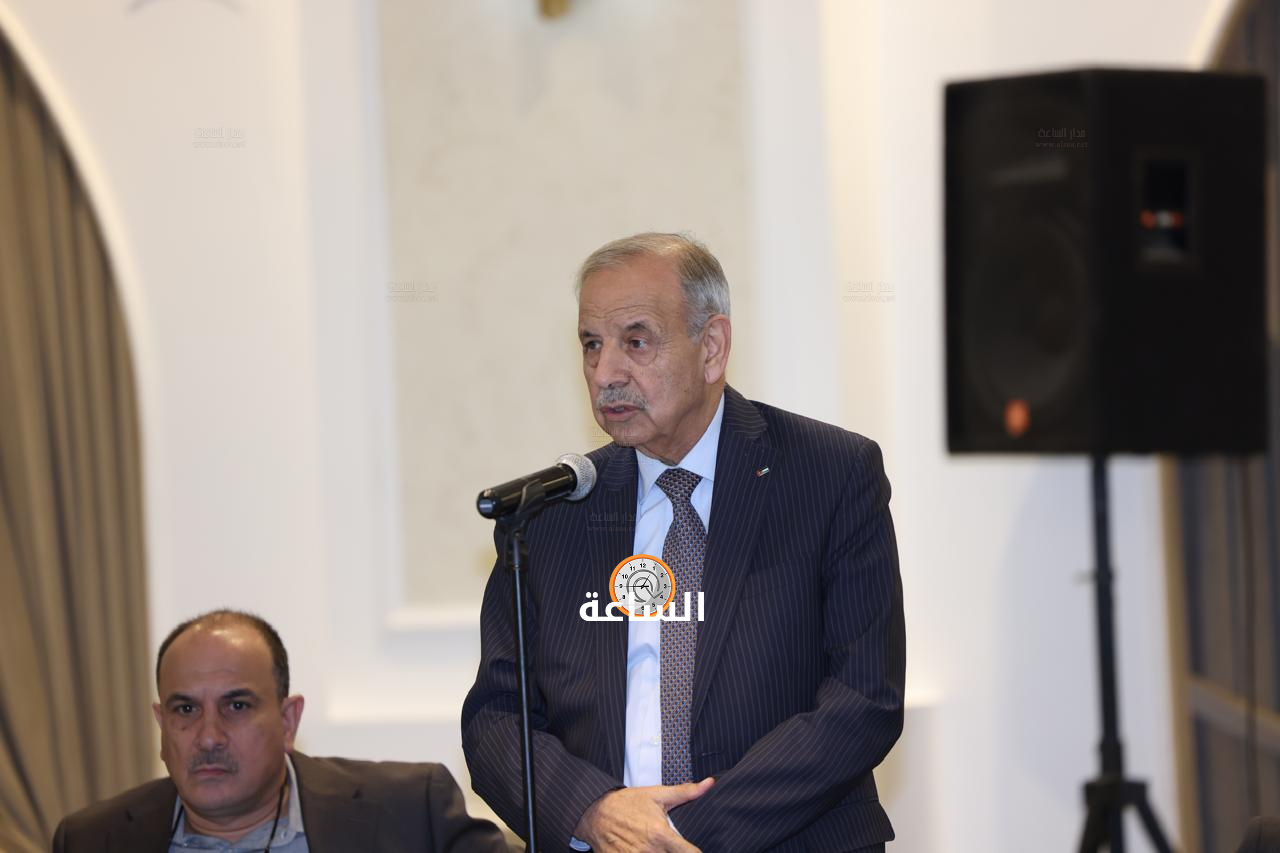 Madar Al-Saa Images 0.031004113467382077