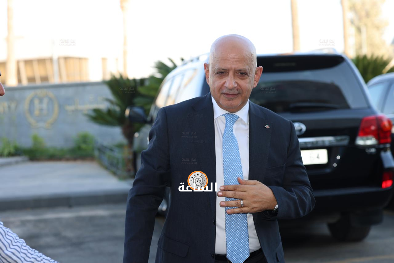 Madar Al-Saa Images 0.562193665305954