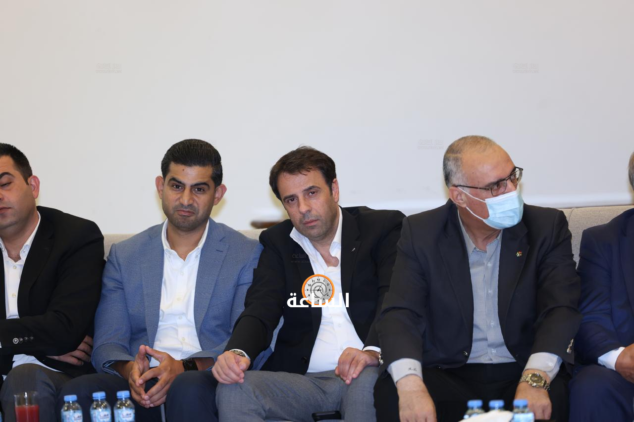Madar Al-Saa Images 0.7373342022340384