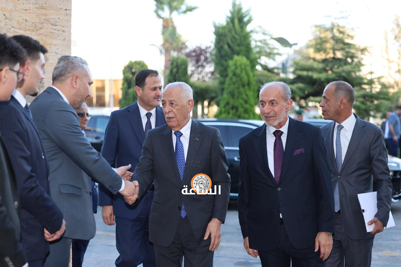 Madar Al-Saa Images 0.7096157900869419