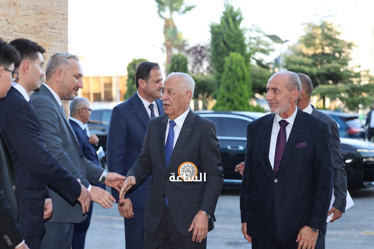 Madar Al-Saa Images 0.37255499750620513