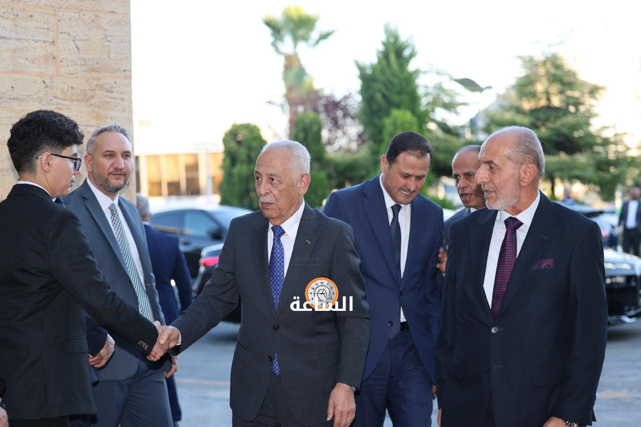 Madar Al-Saa Images 0.23197522360045286