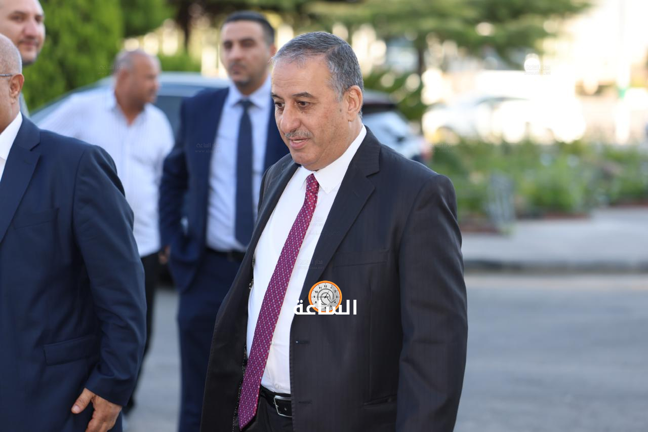 Madar Al-Saa Images 0.03286598936049867