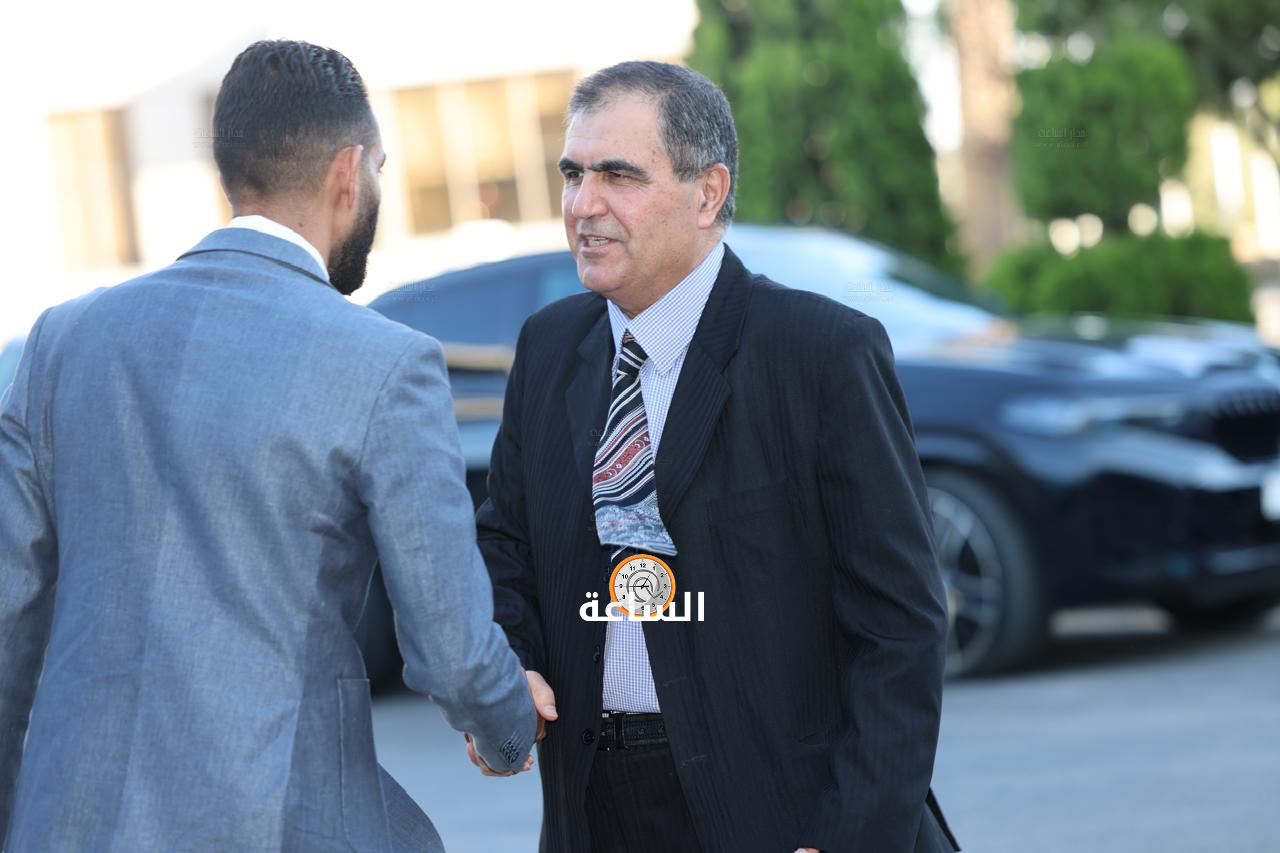 Madar Al-Saa Images 0.81034055612464