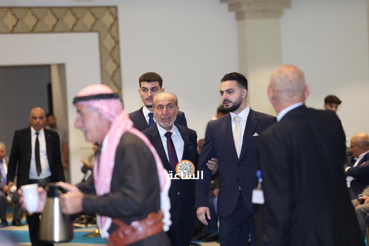 Madar Al-Saa Images 0.714104303336699