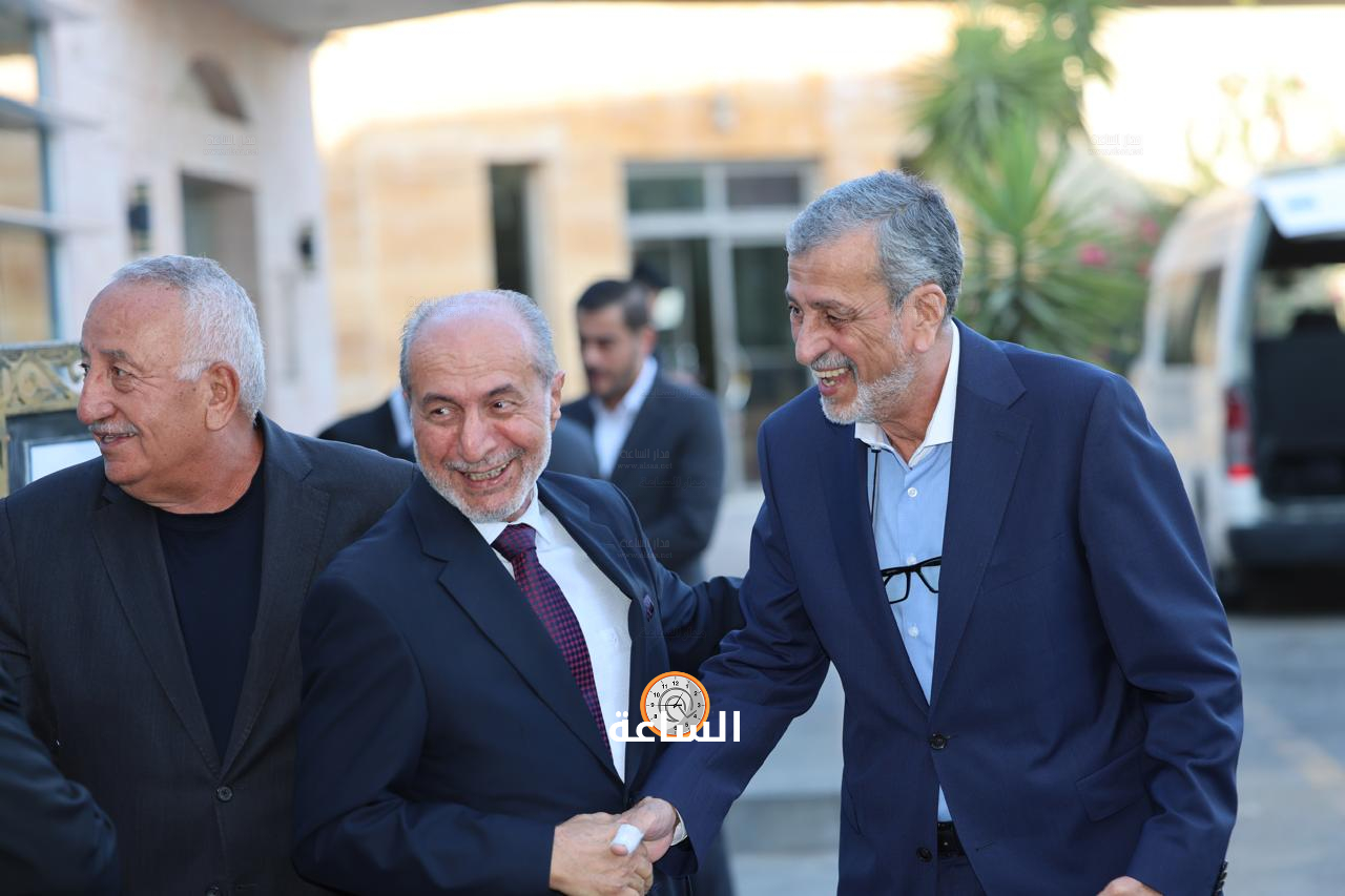Madar Al-Saa Images 0.11762001966381219