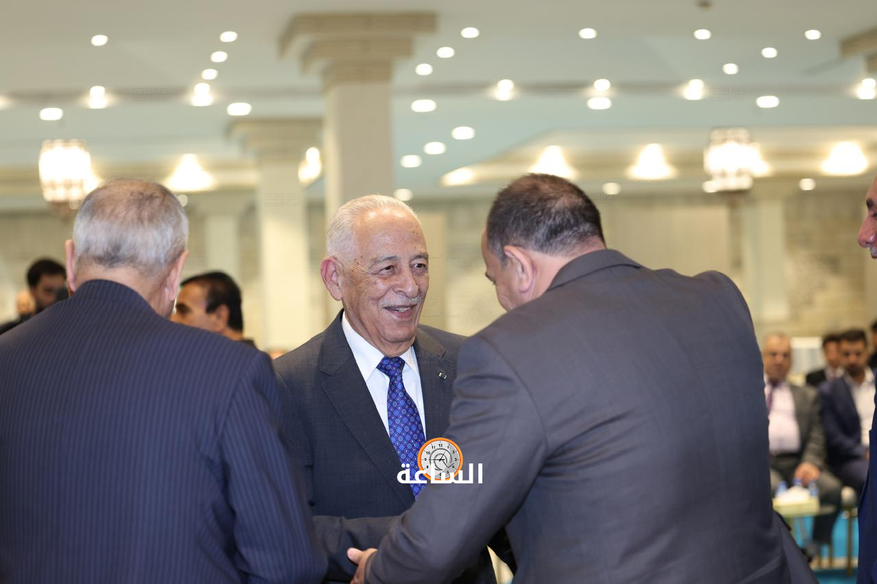 Madar Al-Saa Images 0.3999166125115672