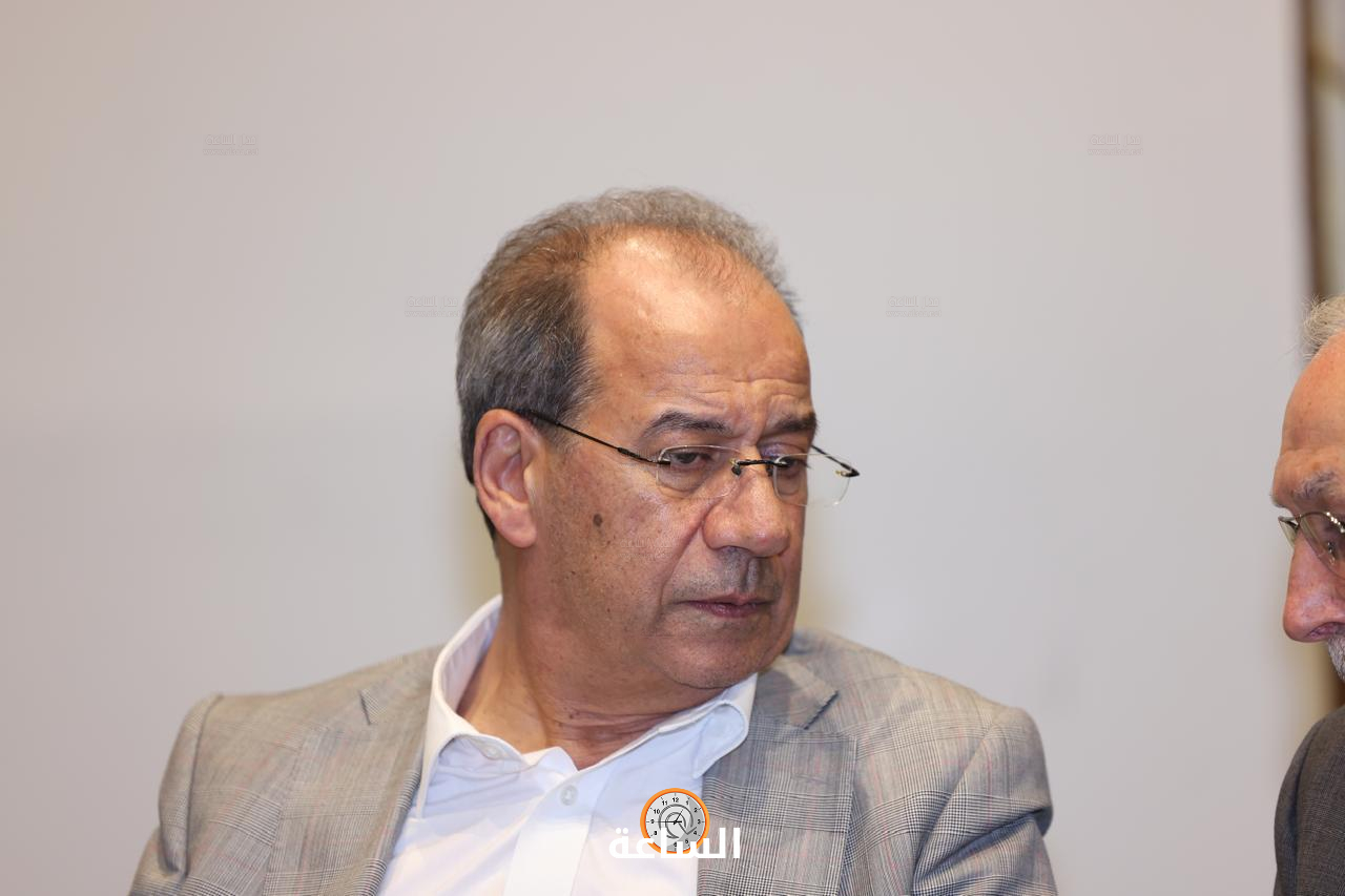 Madar Al-Saa Images 0.7106780635224627