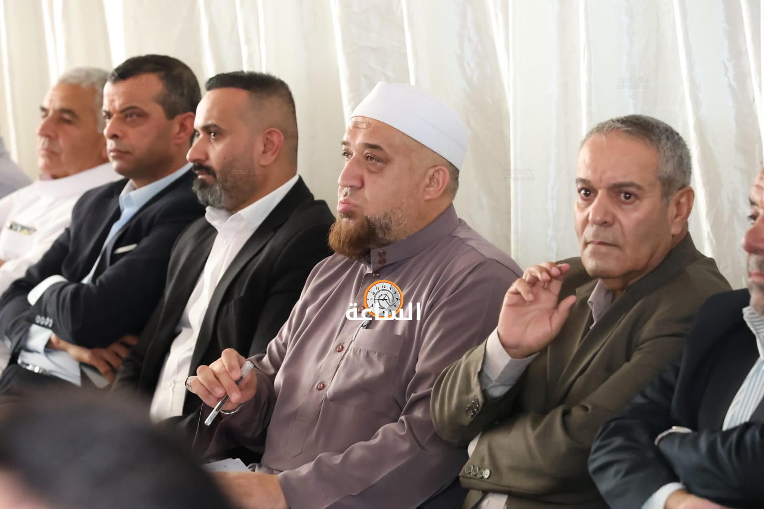 Madar Al-Saa Images 0.5900968128334102