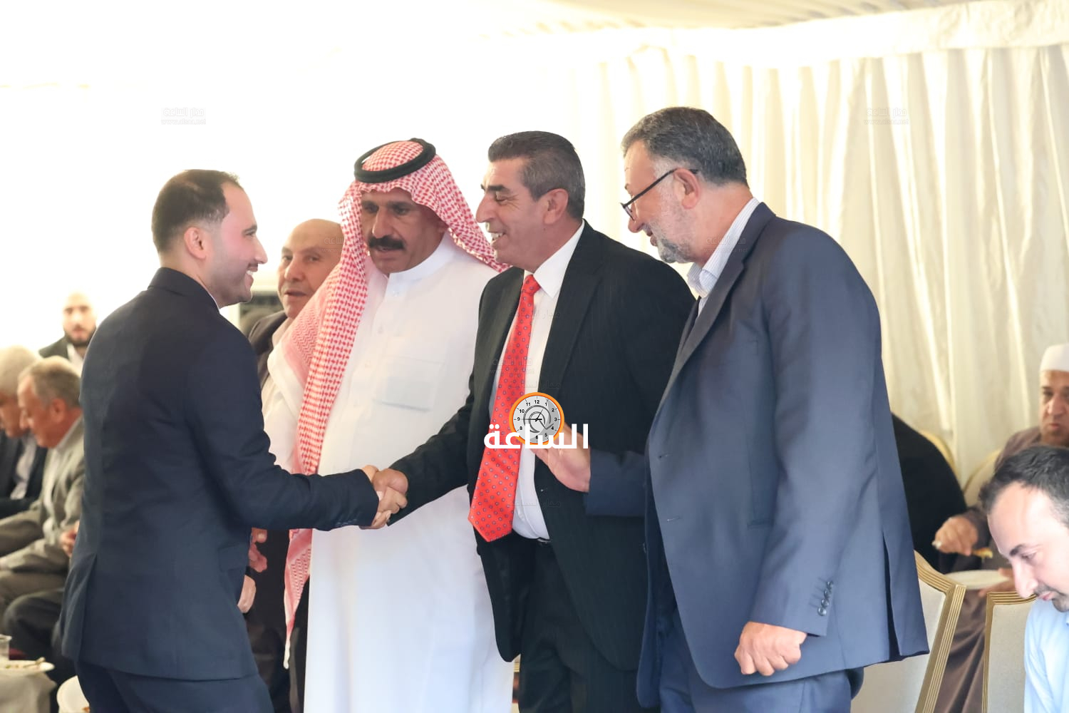 Madar Al-Saa Images 0.16070374304775892