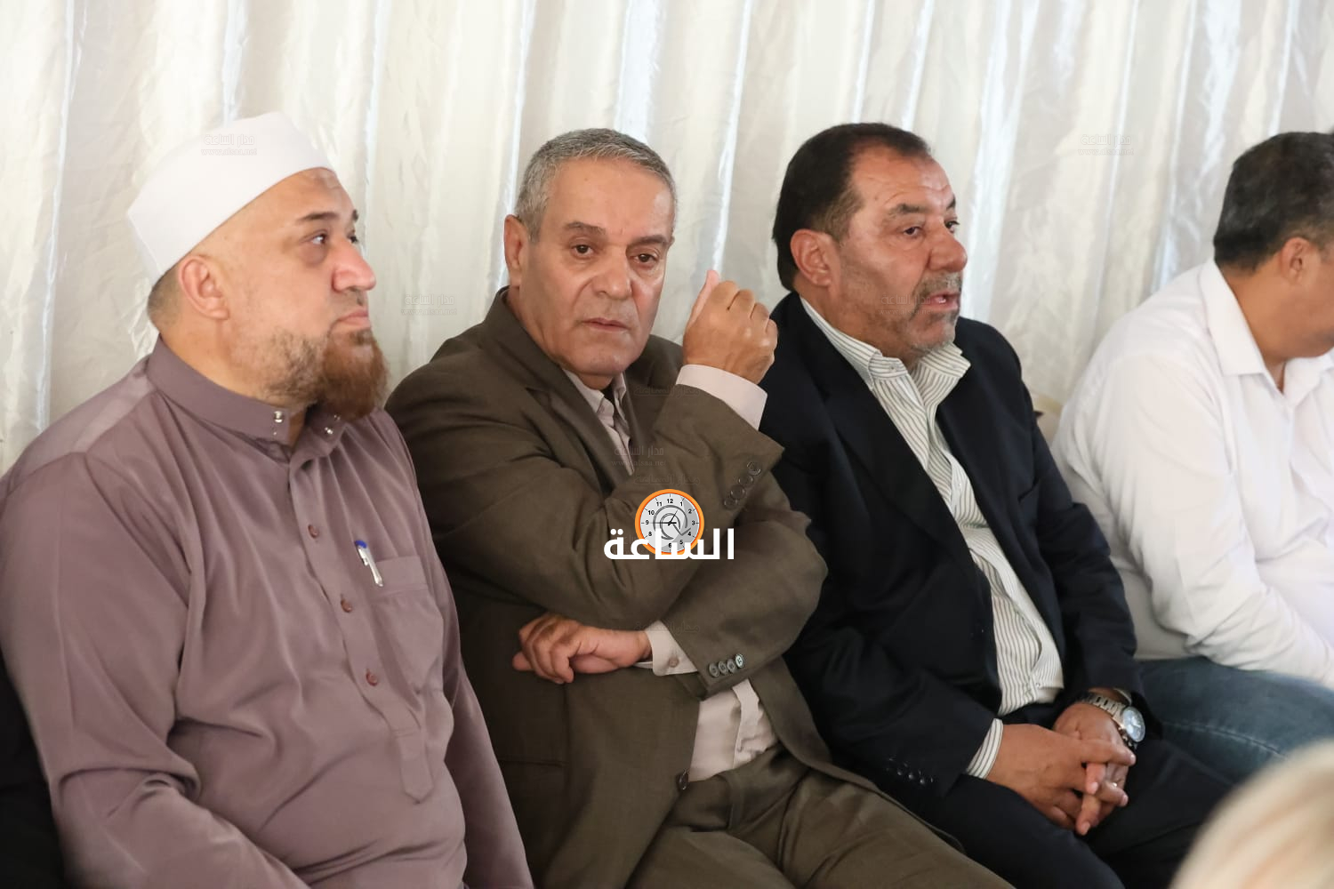 Madar Al-Saa Images 0.40197446219178423