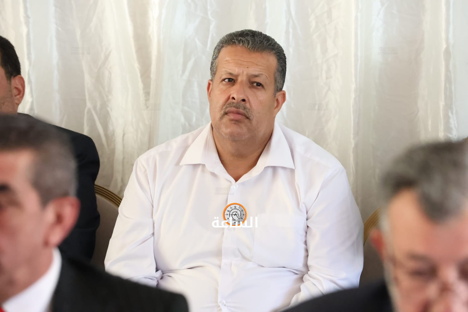 Madar Al-Saa Images 0.19566681084254