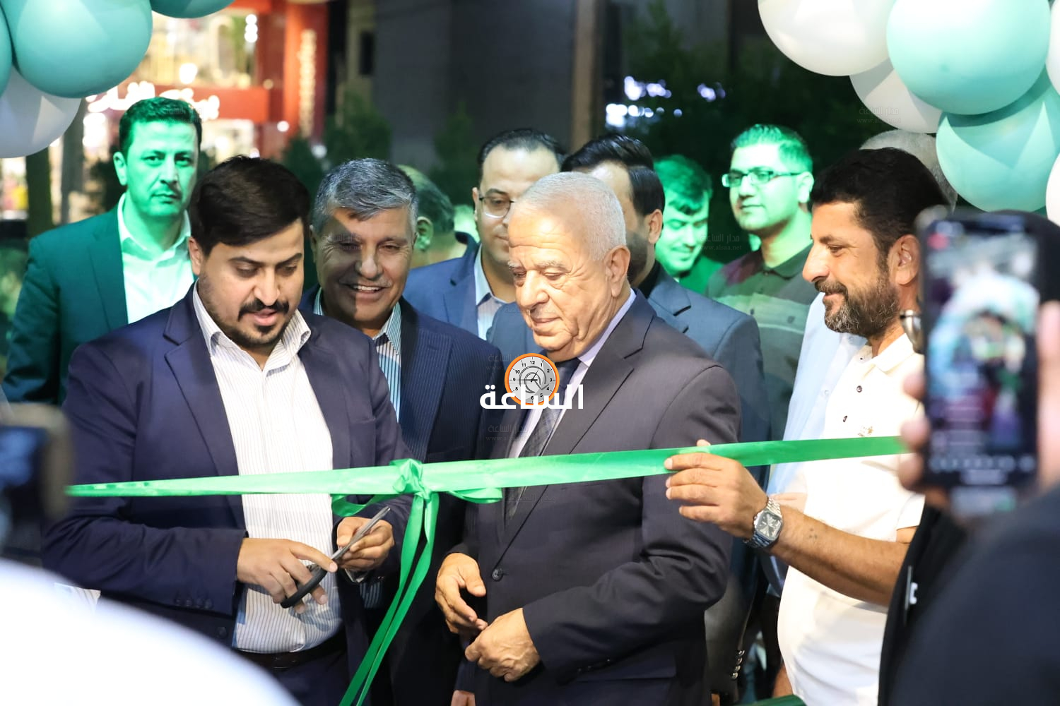 Madar Al-Saa Images 0.8348653096977469