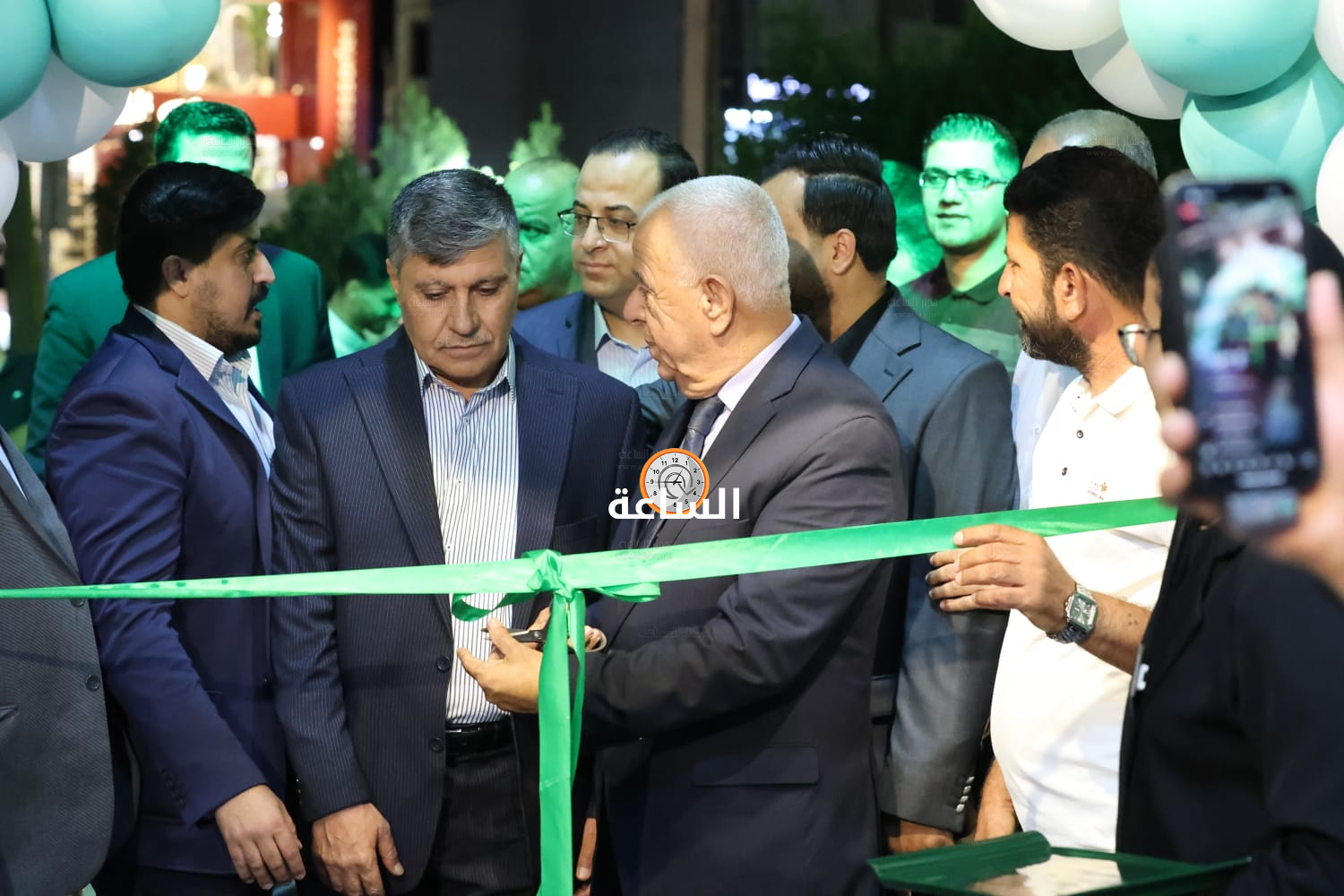 Madar Al-Saa Images 0.7843148314949744