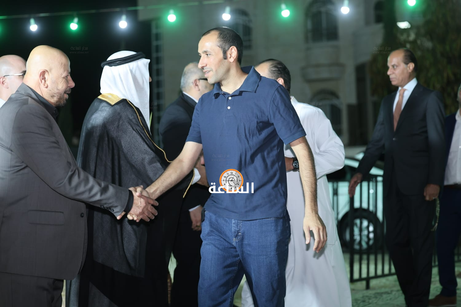 Madar Al-Saa Images 0.19380242232932132