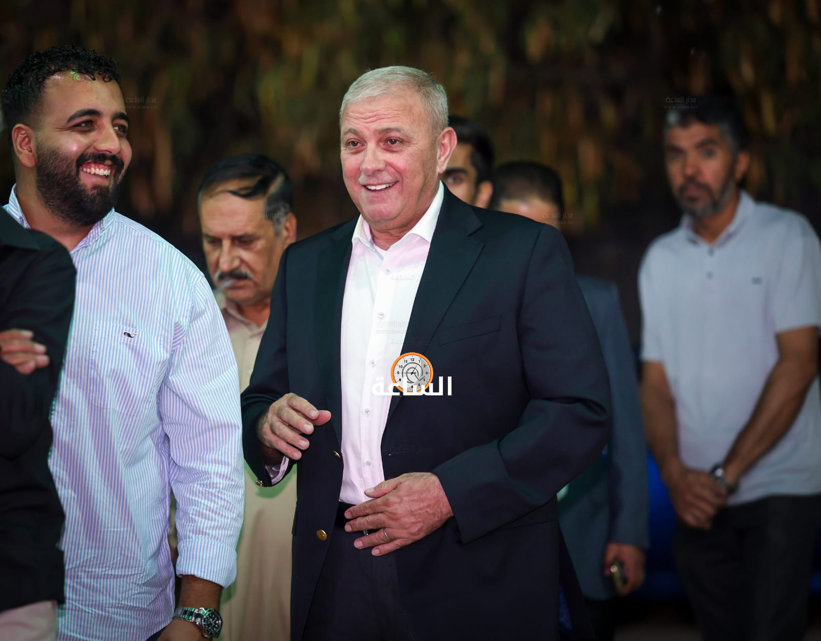 Madar Al-Saa Images 0.4429357712922549