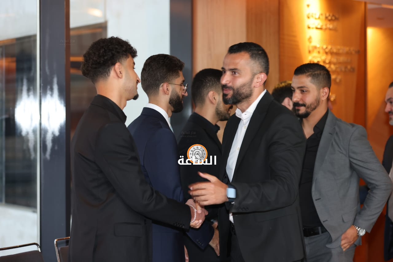 Madar Al-Saa Images 0.9269792863639106