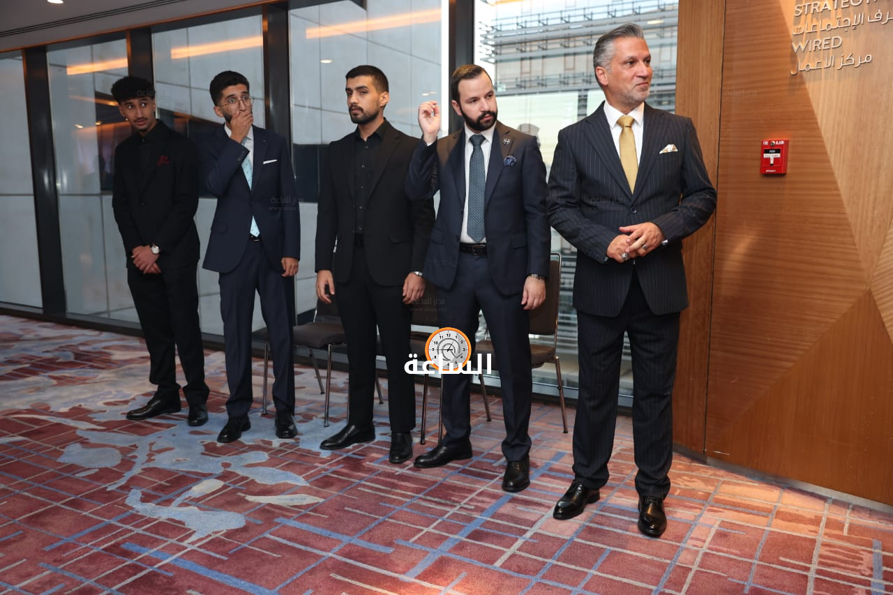 Madar Al-Saa Images 0.40305321307724684