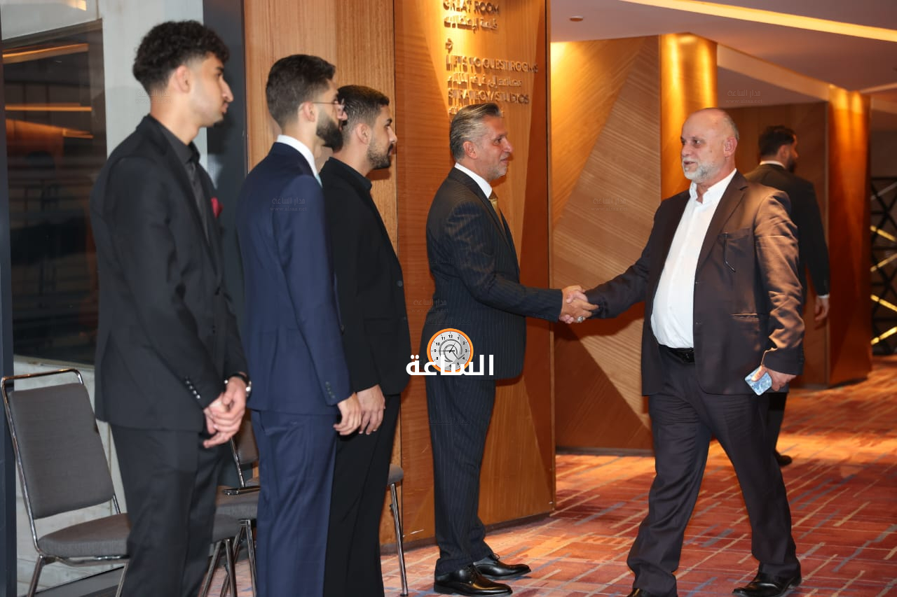 Madar Al-Saa Images 0.003326342820411443